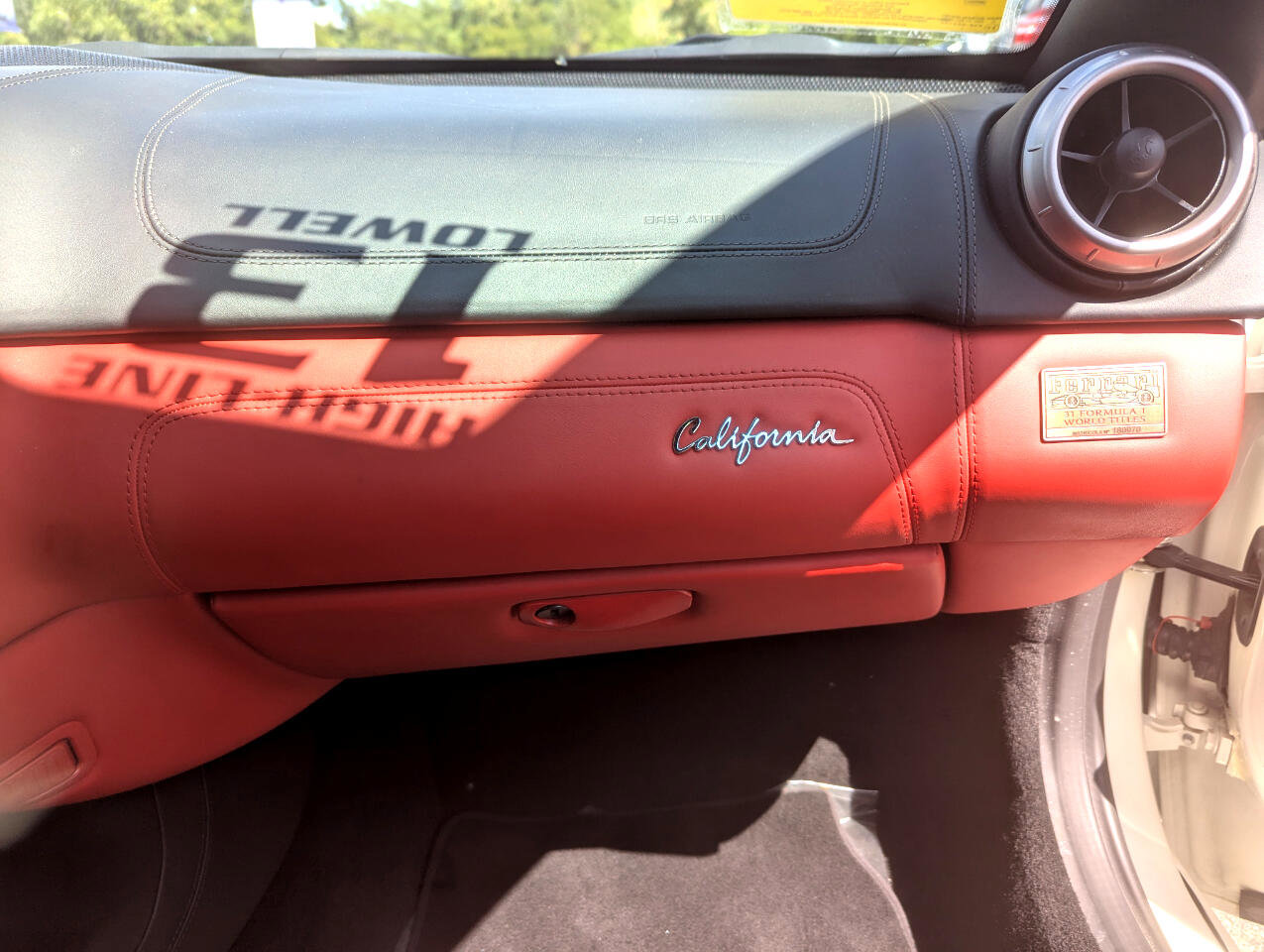 Used 2013 Ferrari California image 34