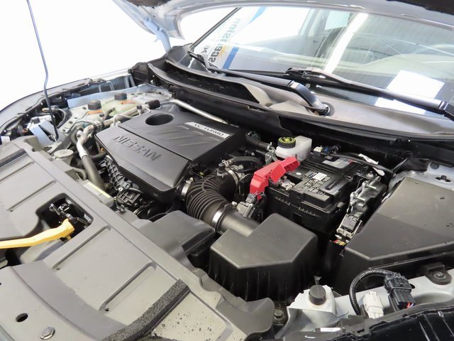 Used 2023 Nissan Rogue SV image 37