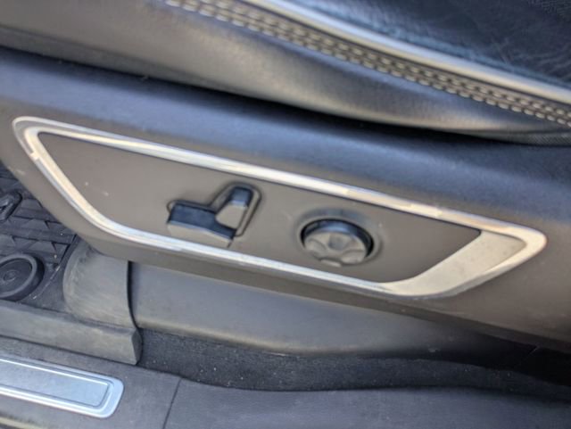 Used 2019 RAM 1500 Laramie AWD/4WD image 13