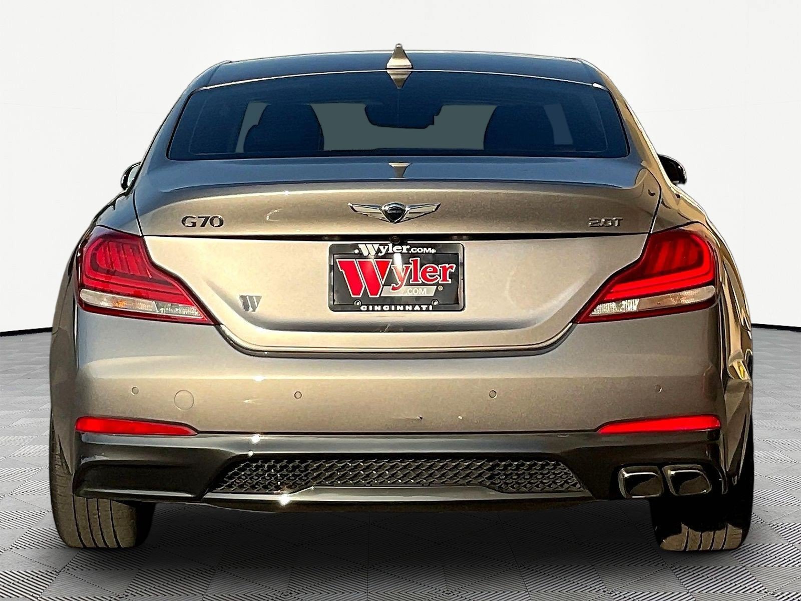 Used 2020 Genesis G70 2.0T w/ Elite Package RWD image 5