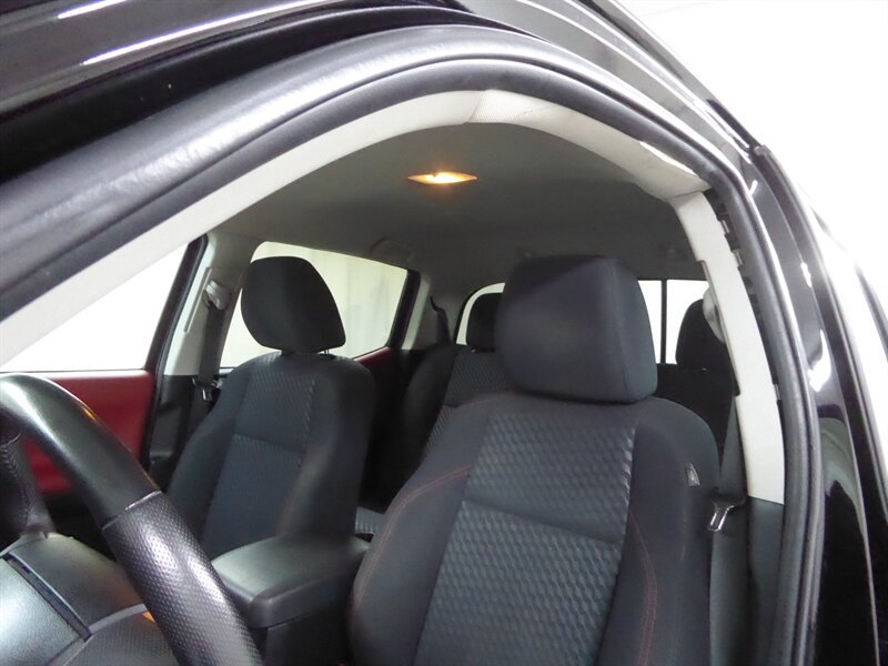 Used 2023 Toyota Tacoma SR5 AWD/4WD image 17