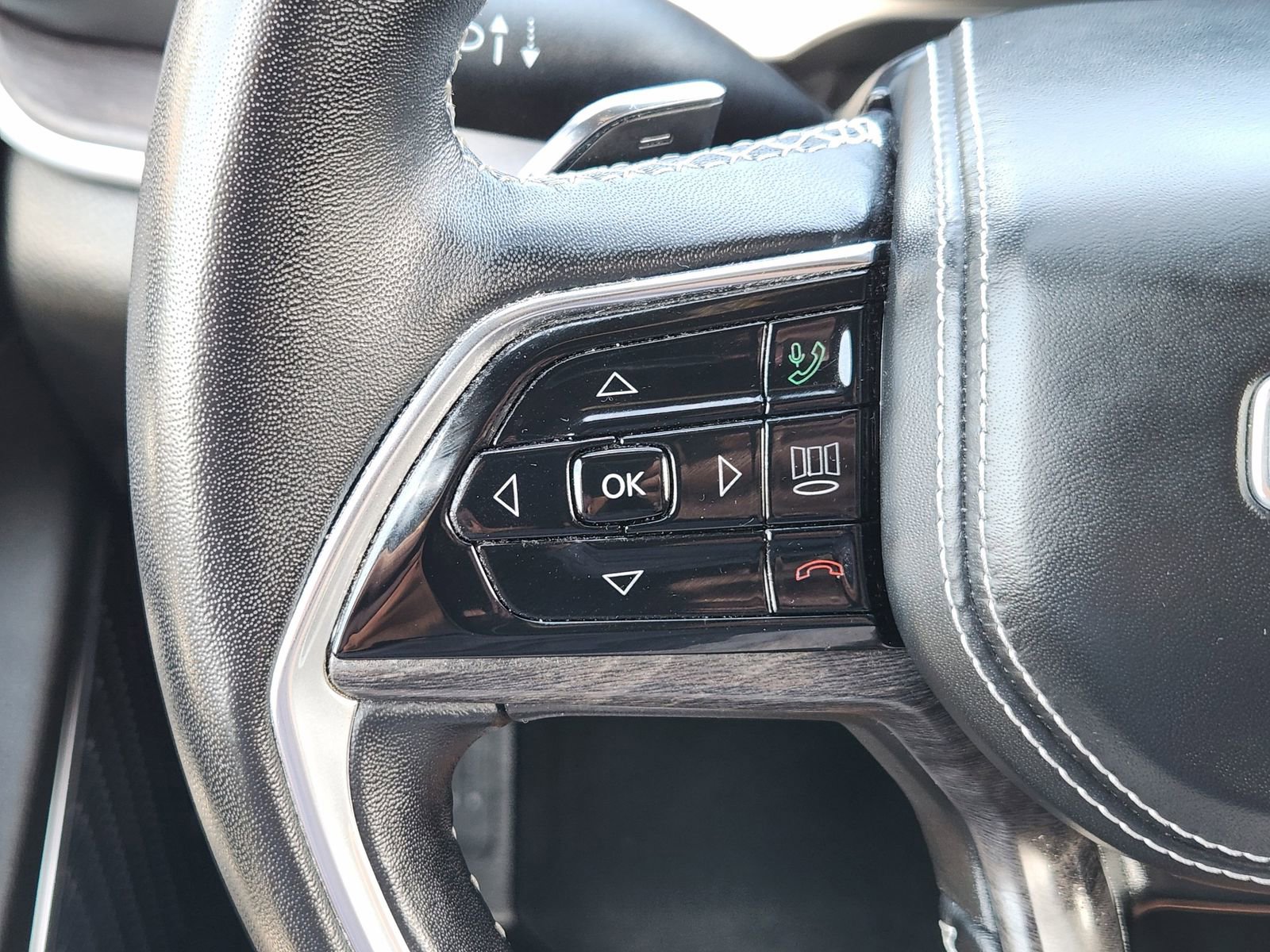 Used 2022 Jeep Grand Cherokee Overland image 38