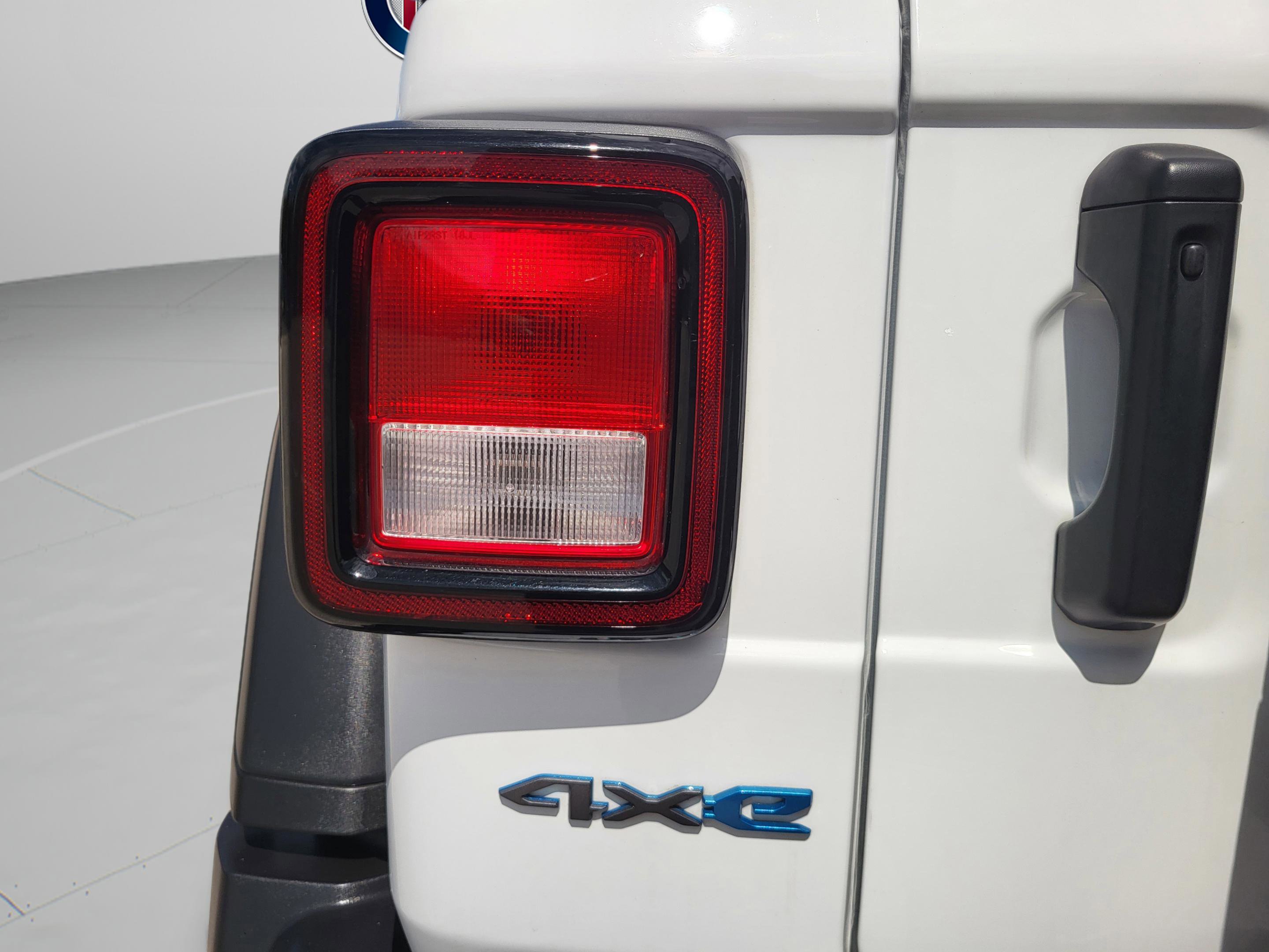 Used 2025 Jeep Wrangler Unlimited Sport S 4xe image 17