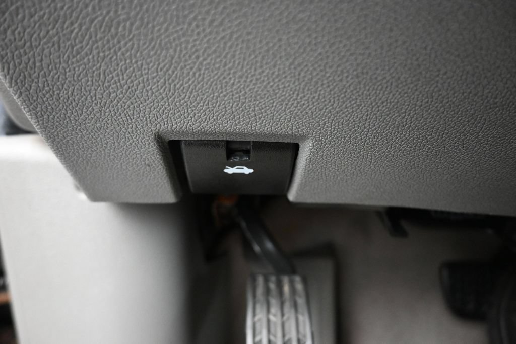 Used 2016 Chevrolet Traverse LS FWD image 26