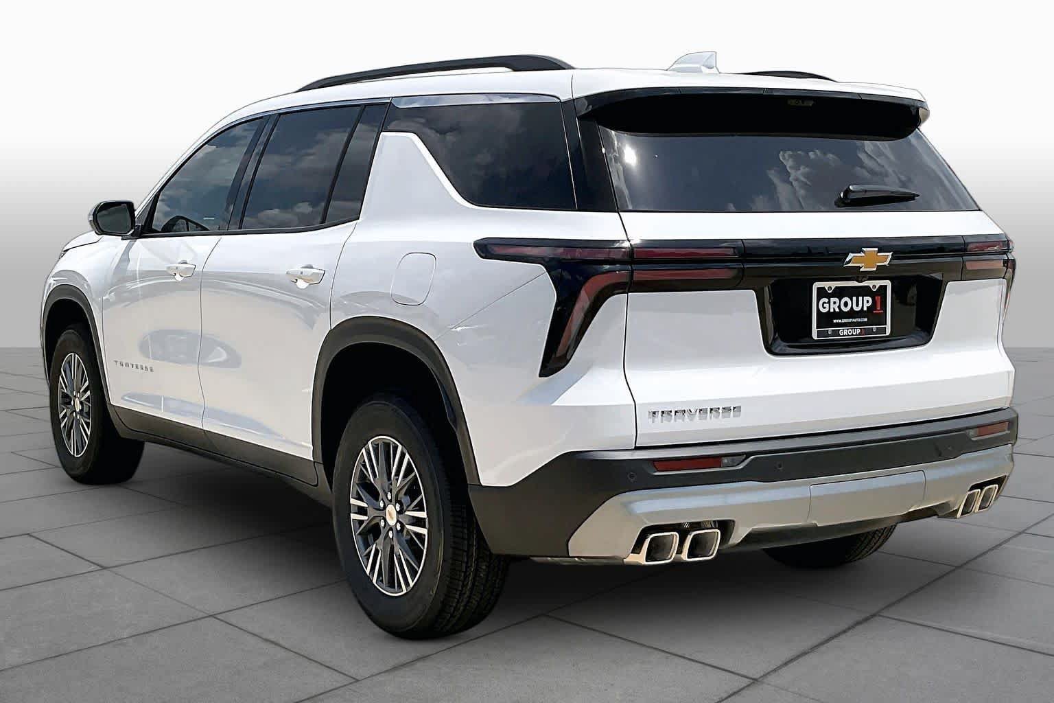 New 2026 Chevrolet Traverse LT w/ Driver Confidence Package FWD image 4