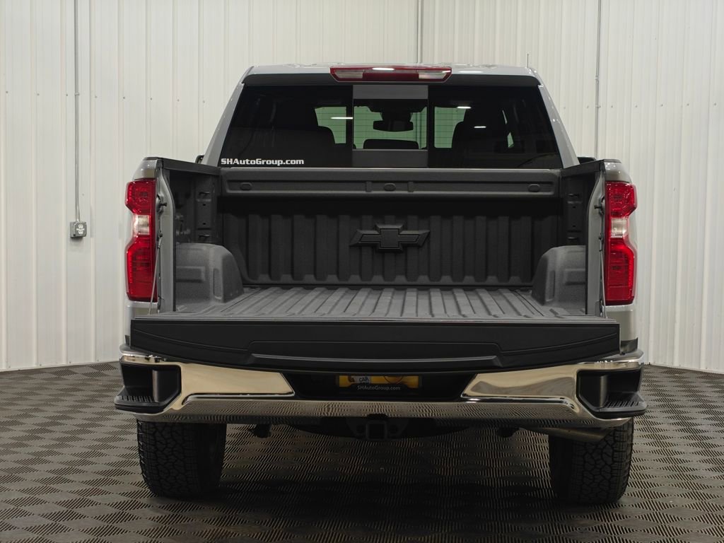 Used 2025 Chevrolet Silverado 1500 LT w/ LPO, Dark Essentials Package image 19