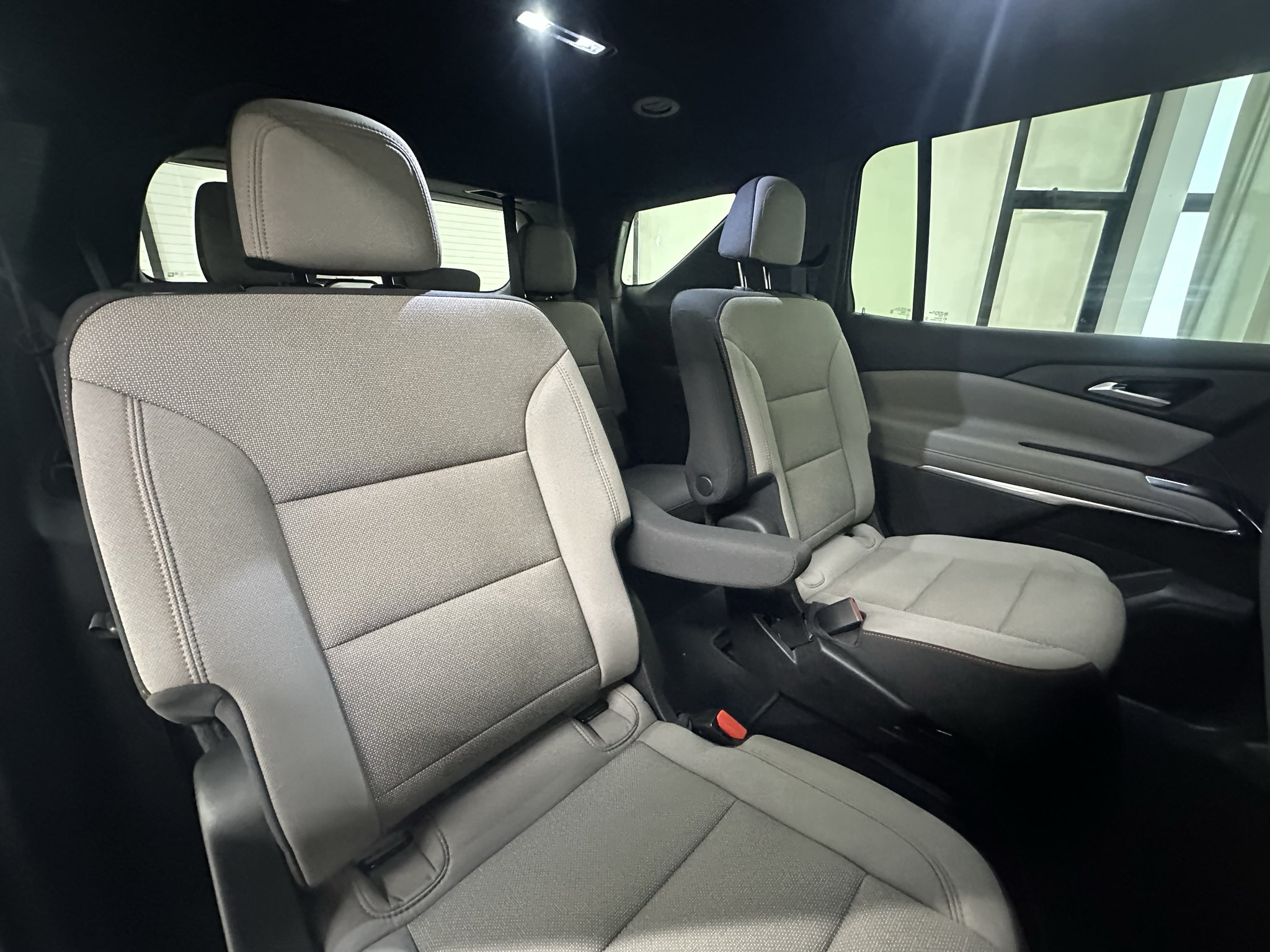 Certified 2026 Chevrolet Traverse LT w/ Driver Confidence Package FWD image 18