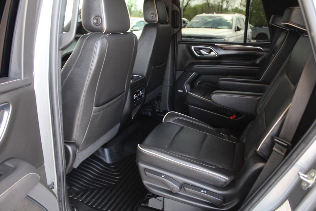 Used 2022 Chevrolet Tahoe Premier RWD image 32