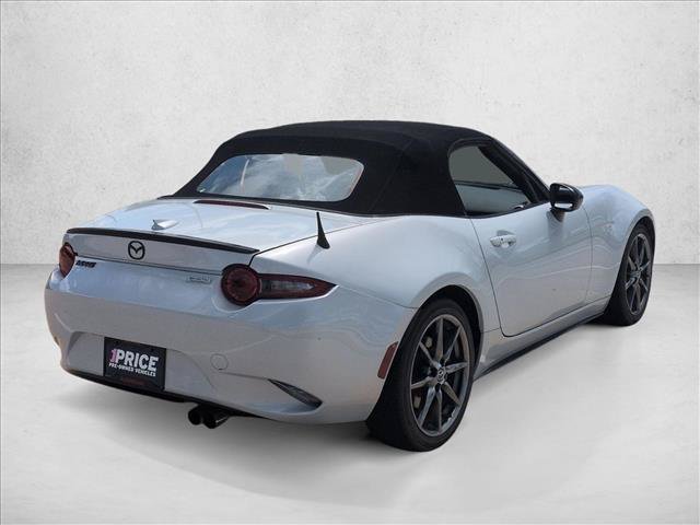 Used 2016 MAZDA MX-5 Miata Club RWD image 5