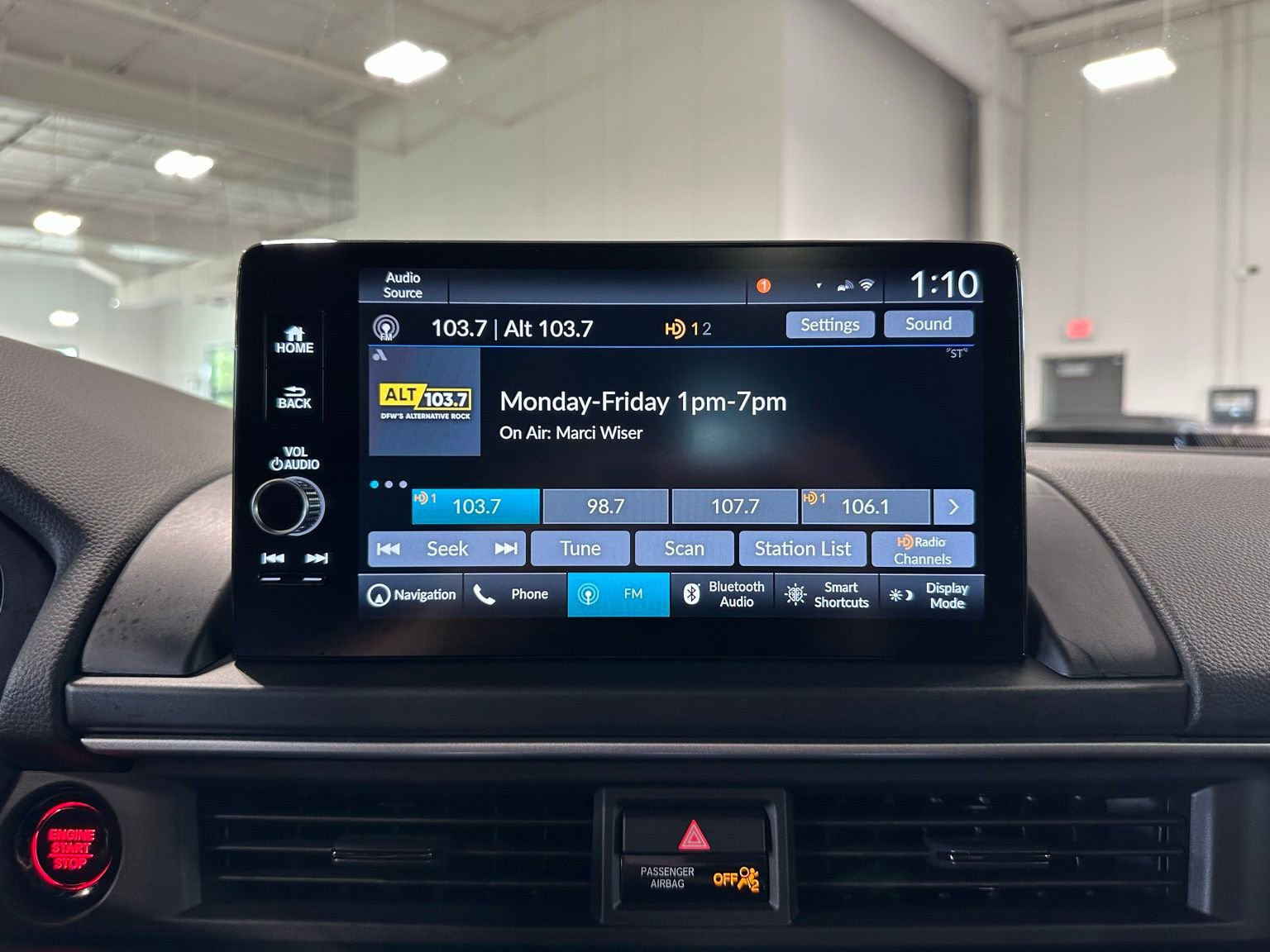 Used 2025 Honda Pilot Black Edition image 31