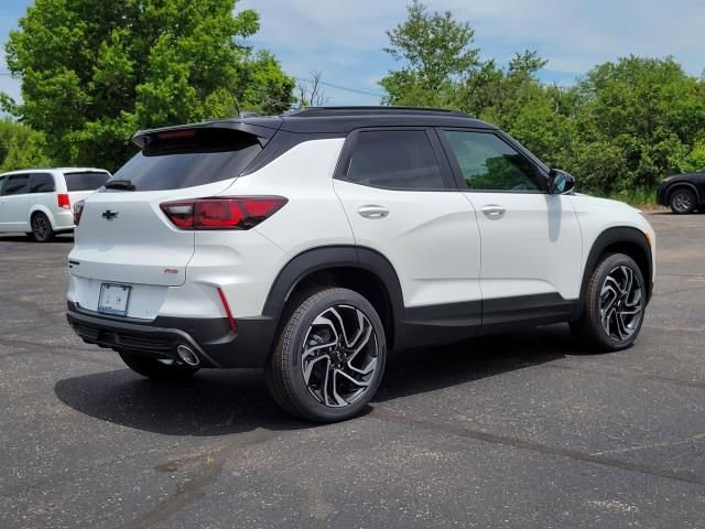New 2026 Chevrolet TrailBlazer RS w/ Driver Confidence Package AWD/4WD image 3