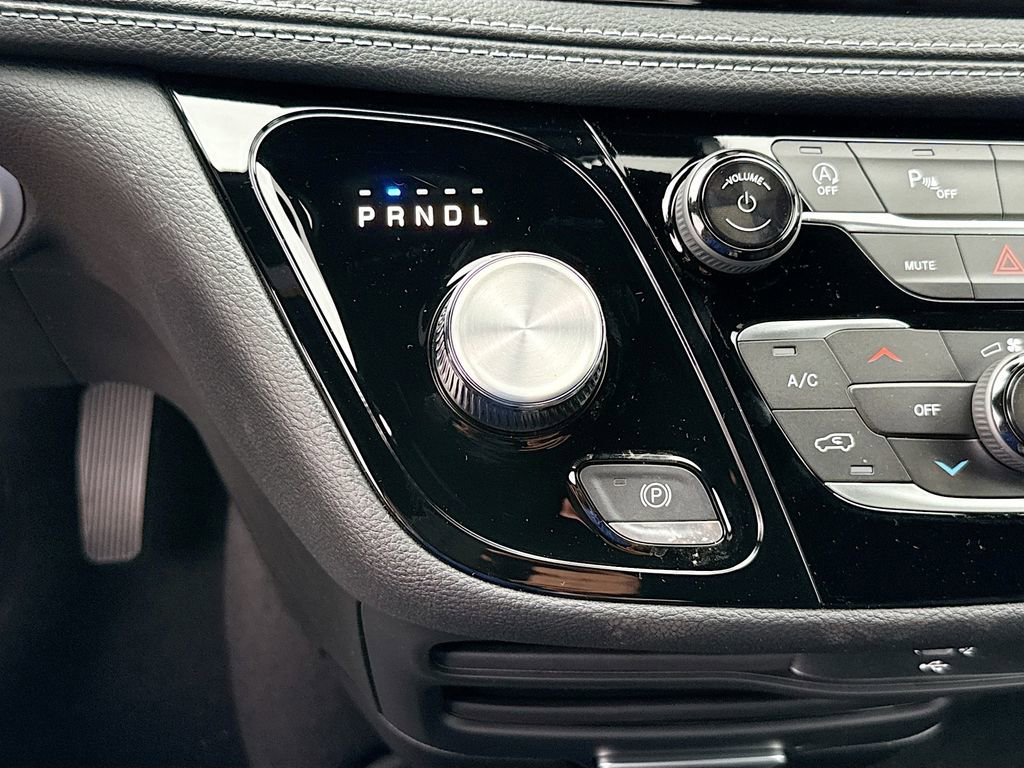 New 2026 Chrysler Pacifica Select FWD image 17