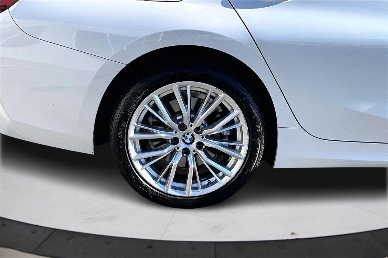 Used 2024 BMW 330i xDrive Sedan w/ Convenience Package image 36