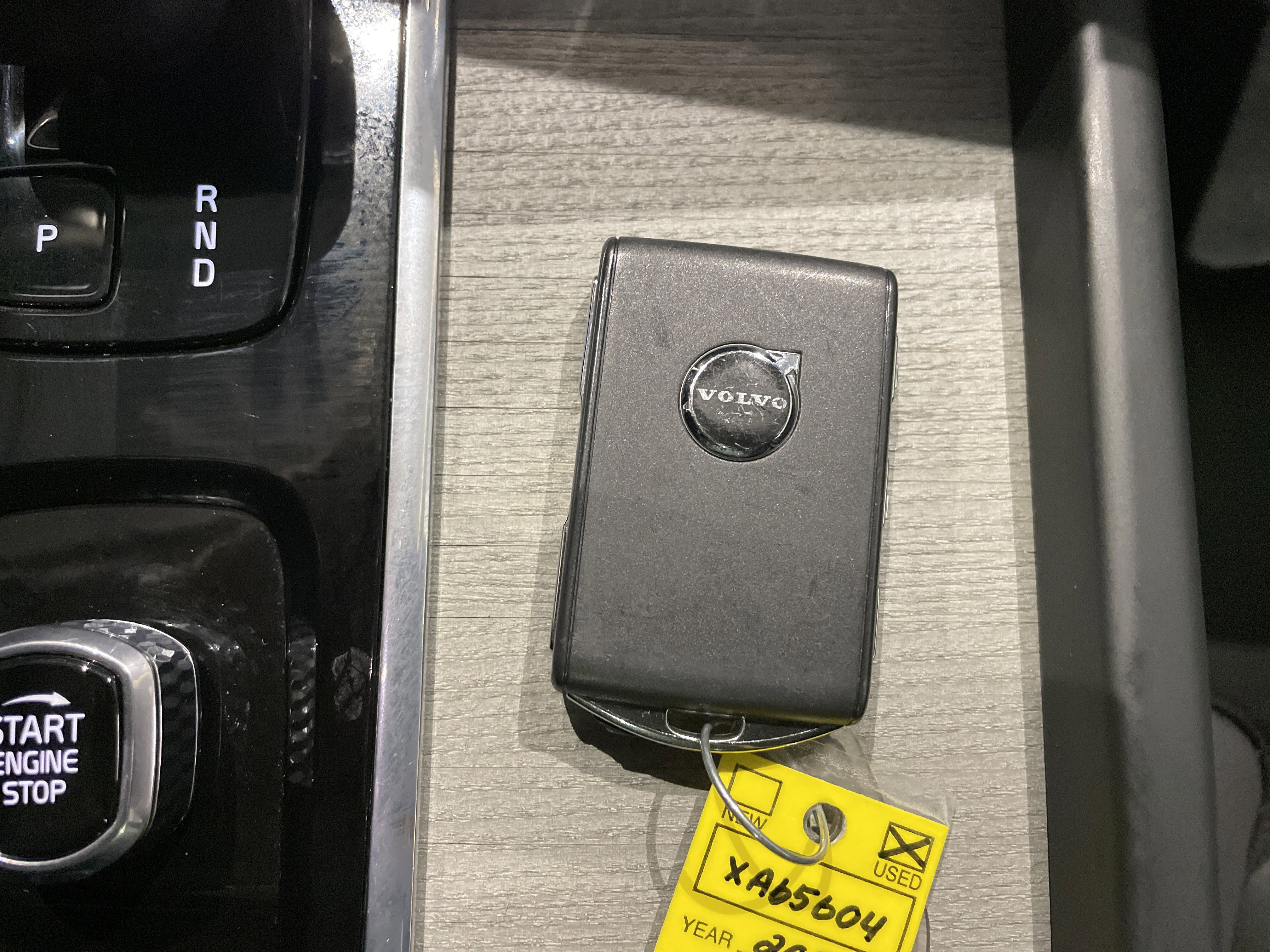 Used 2025 Volvo XC60 B5 Plus image 43