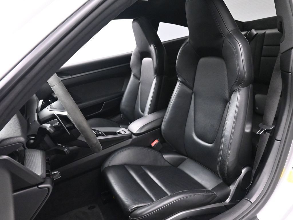 Used 2020 Porsche 911 Carrera S image 13