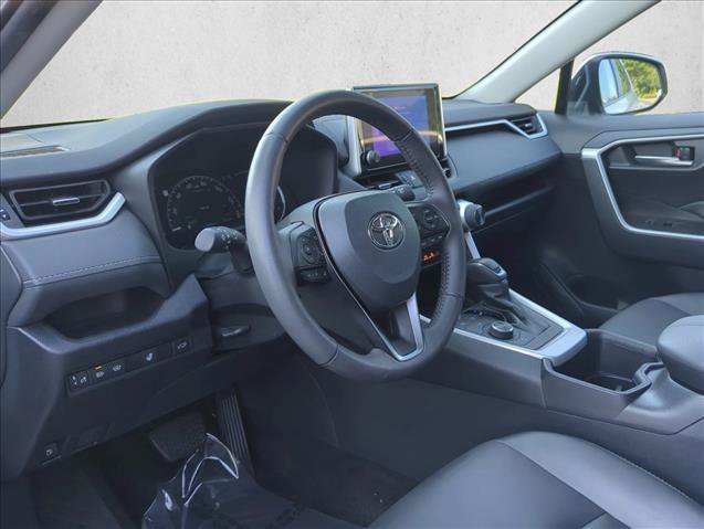 Used 2023 Toyota RAV4 XLE Premium AWD/4WD image 9
