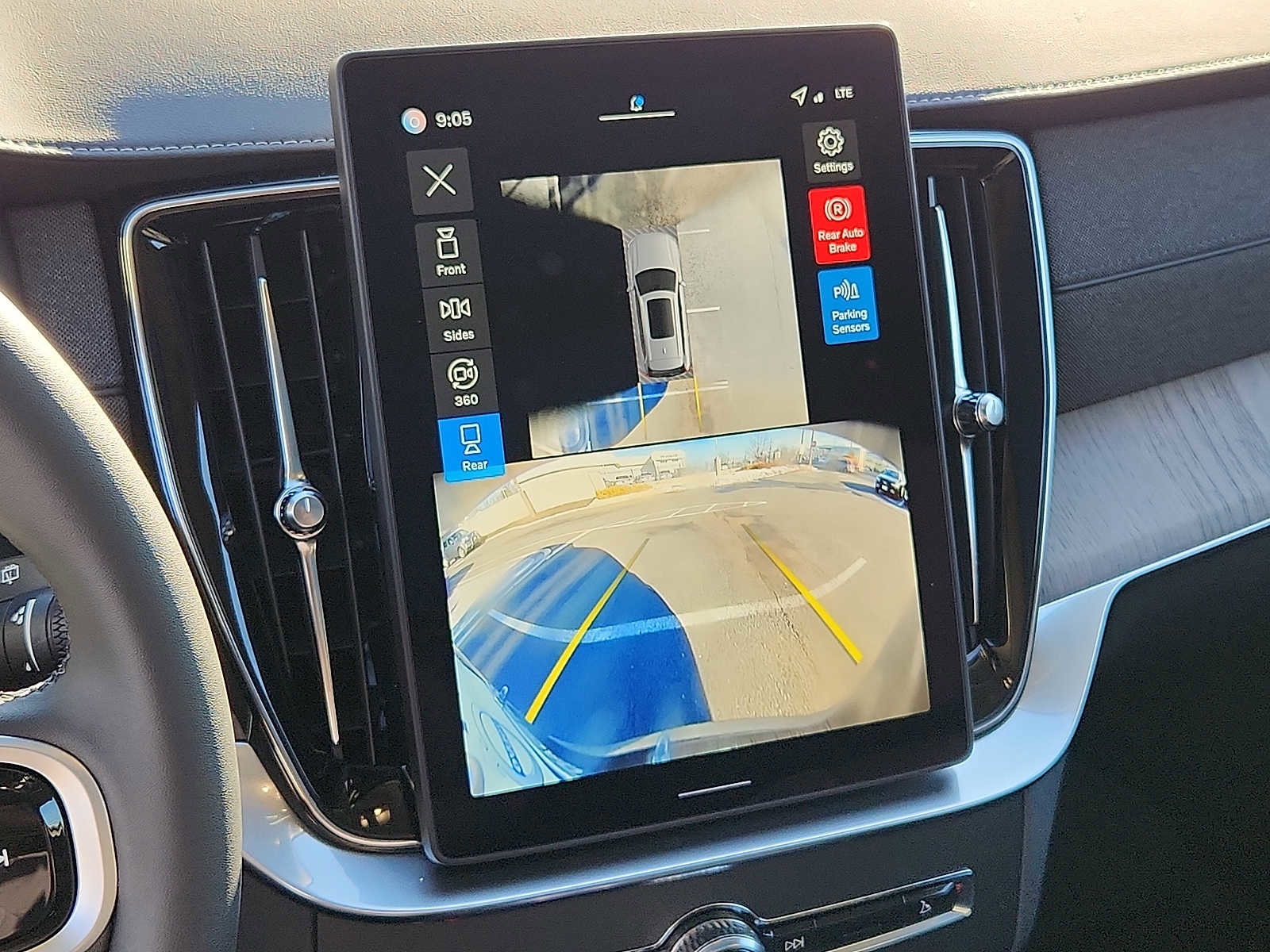 Used 2026 Volvo XC90 B6 Ultra w/ Protection Package image 16