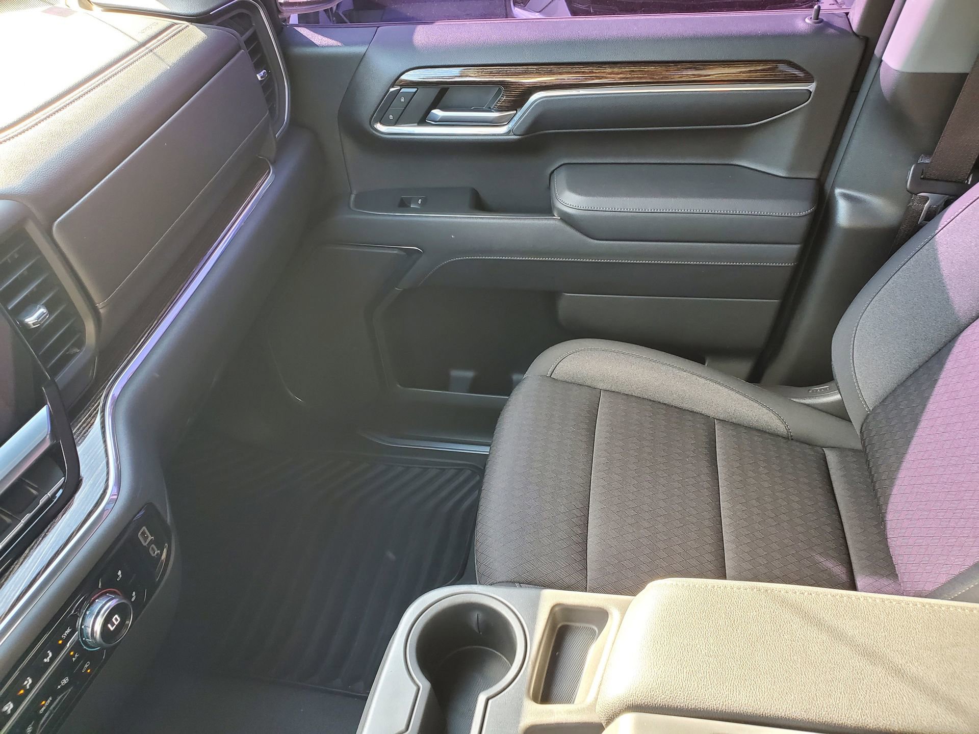 Used 2023 GMC Sierra 1500 Elevation image 25