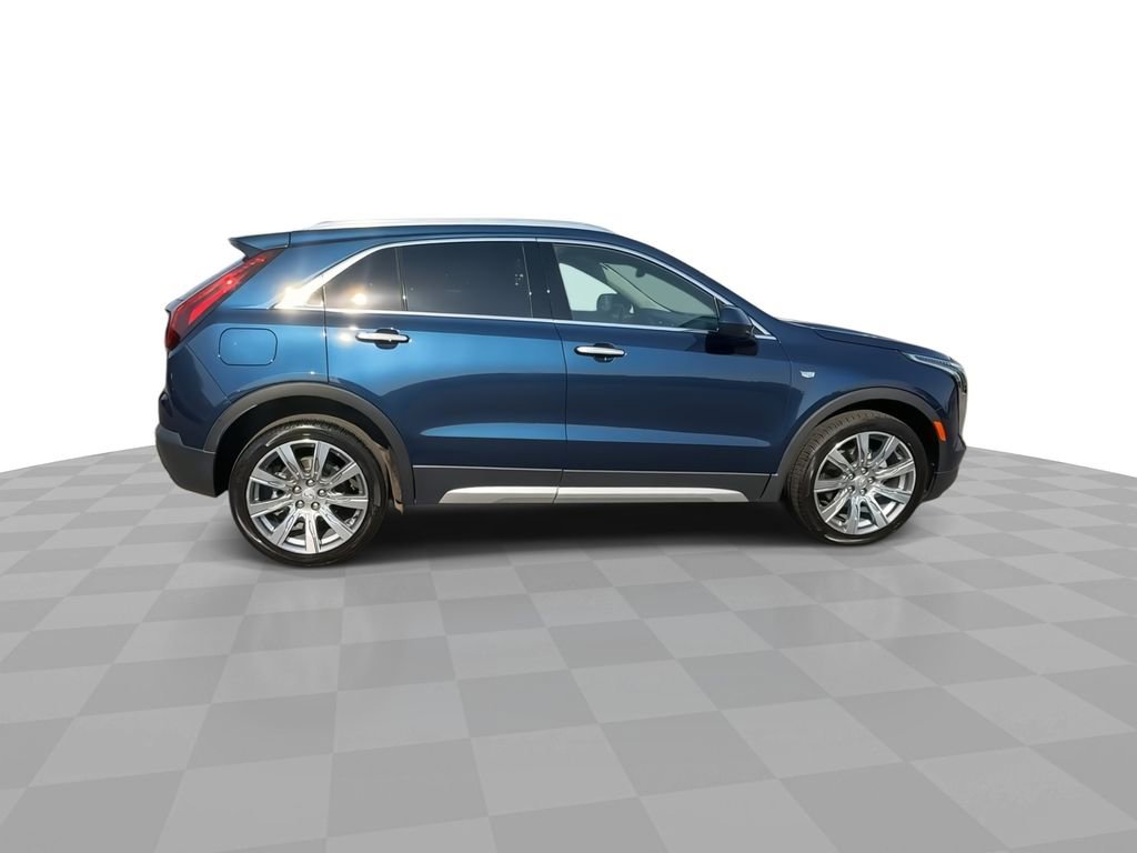 Certified 2020 Cadillac XT4 Premium Luxury FWD image 8