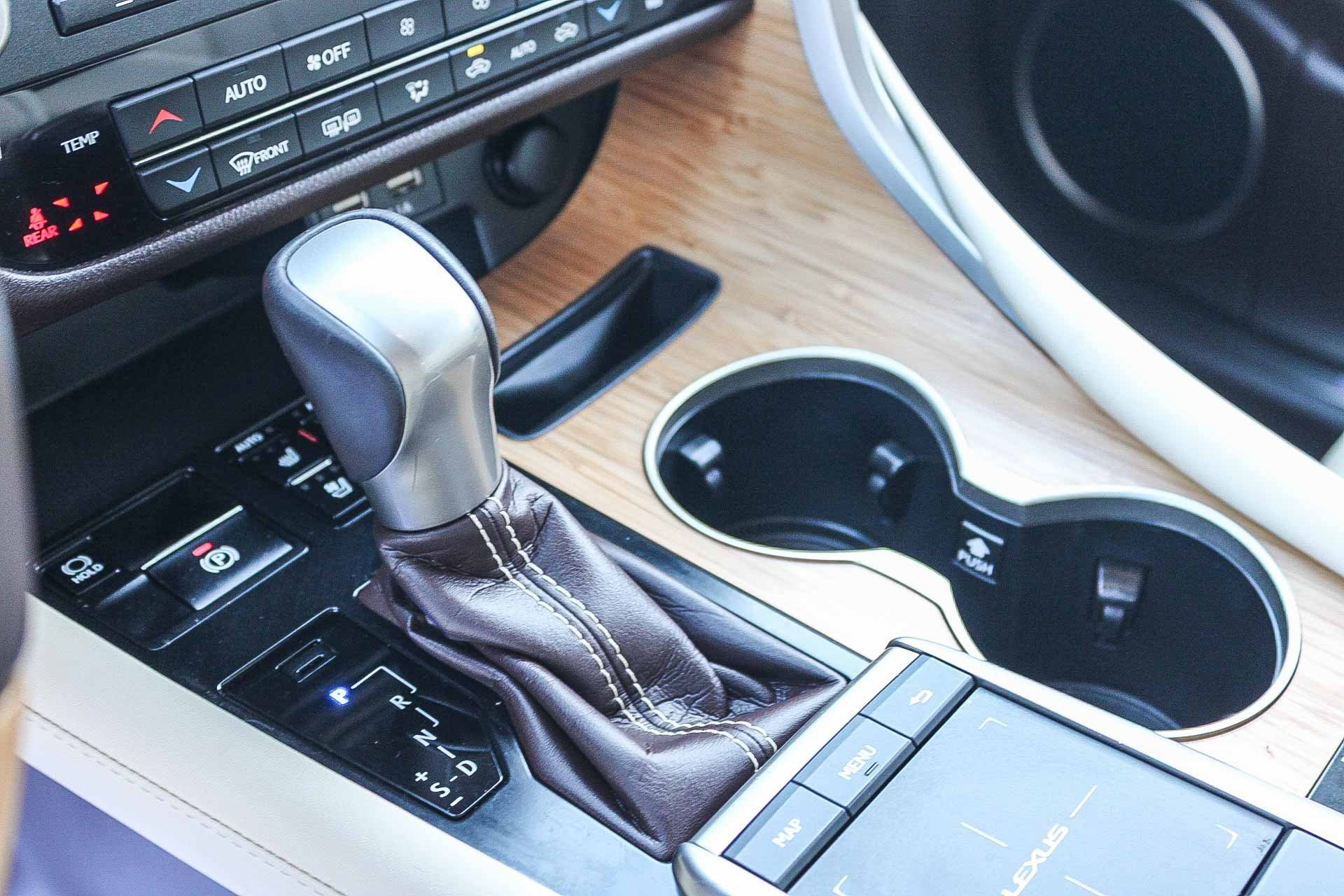 Used 2020 Lexus RX 450hL AWD w/ Premium Package image 20