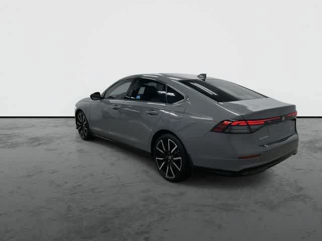 Used 2025 Honda Accord Touring image 9