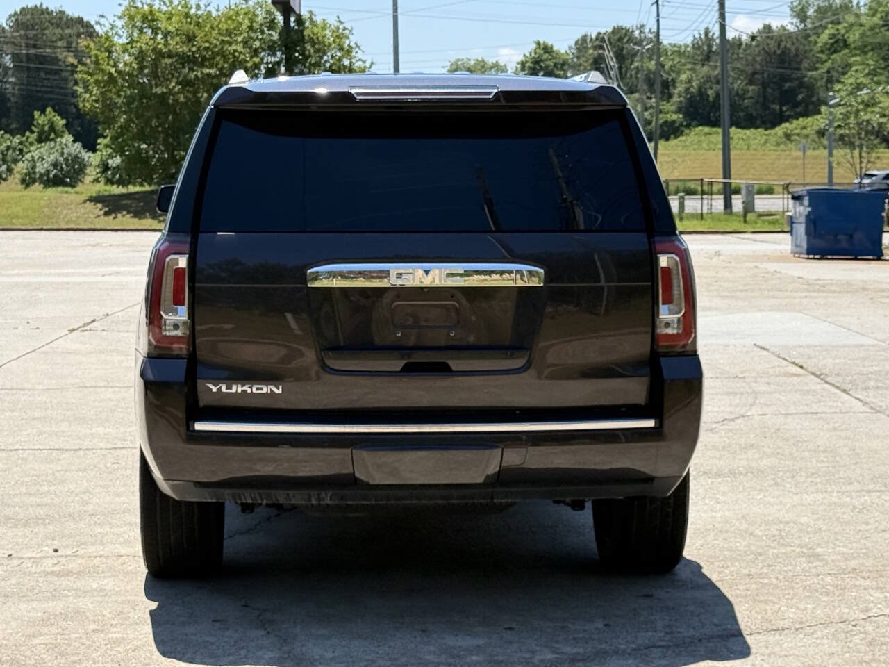 Used 2015 GMC Yukon Denali w/ Premium Package AWD/4WD image 5