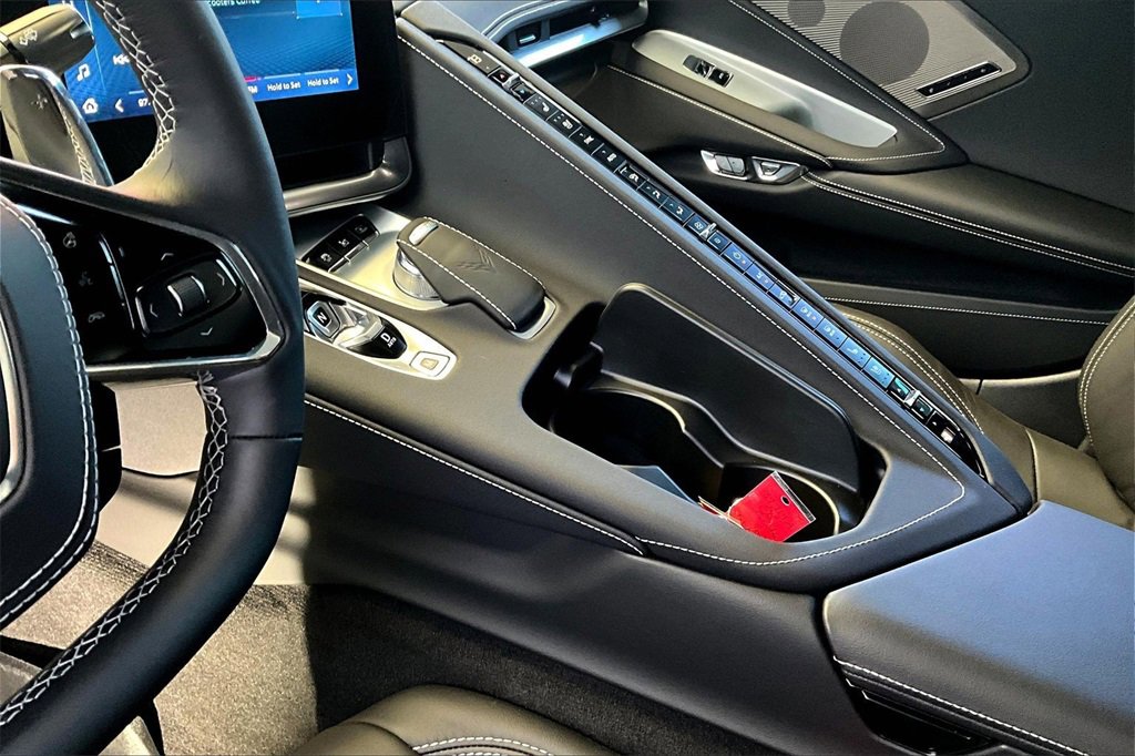 Used 2025 Chevrolet Corvette Stingray Preferred Conv w/ 2LT image 15