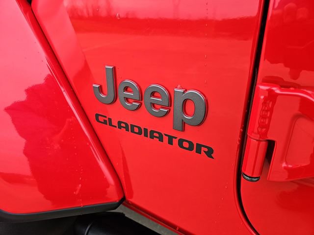 Used 2022 Jeep Gladiator Rubicon w/ Trailer Tow Package image 32