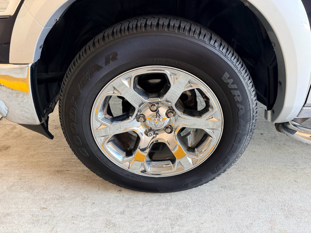 Used 2015 RAM 1500 Laramie w/ Convenience Group AWD/4WD image 29