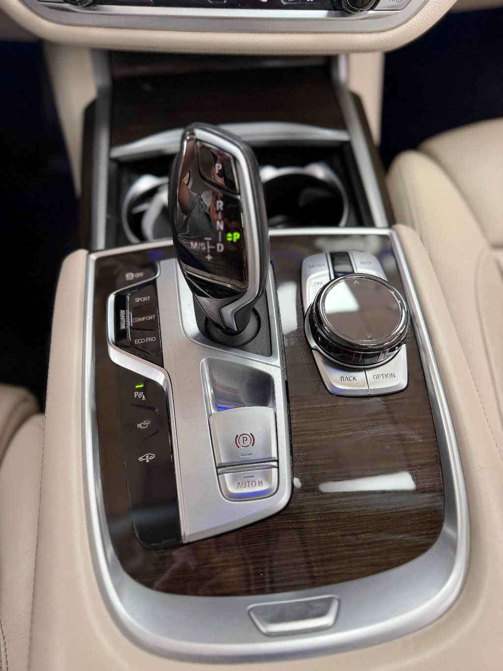 Used 2020 BMW 750i xDrive w/ Executive Package AWD/4WD image 29