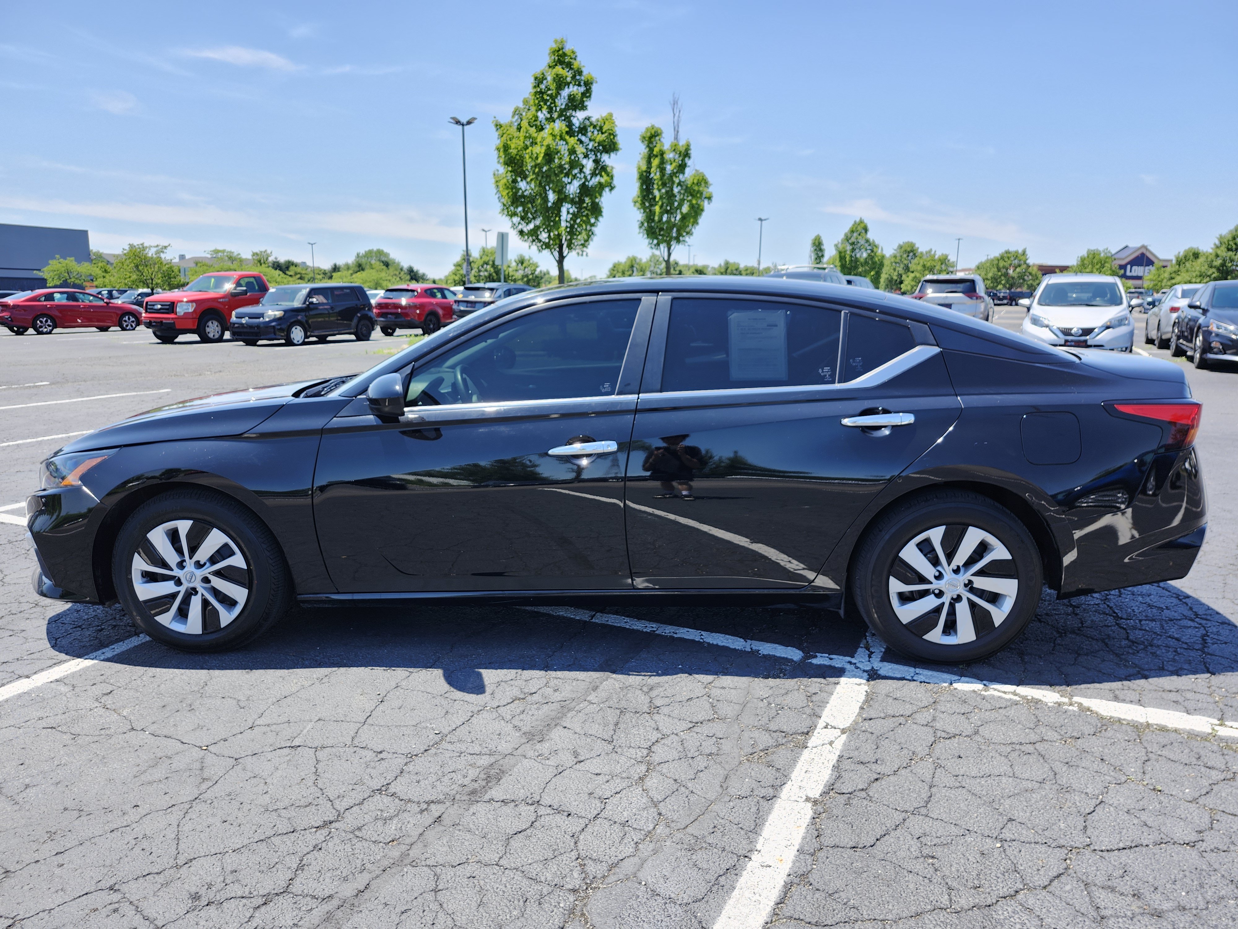 Used 2022 Nissan Altima 2.5 S FWD image 12