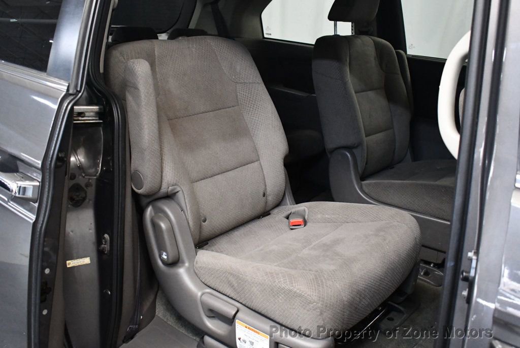 Used 2015 Honda Odyssey EX image 16