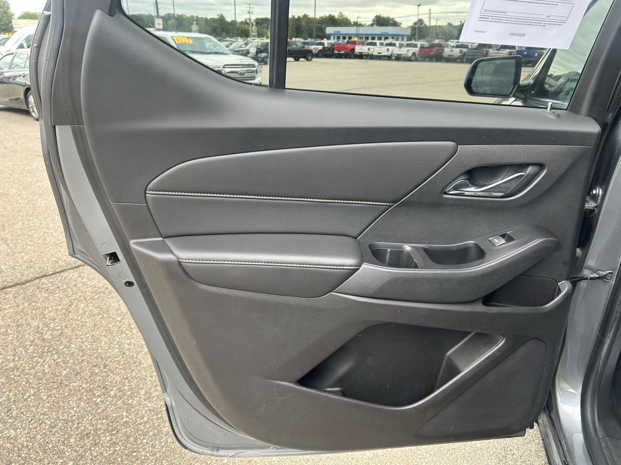 Used 2018 Chevrolet Traverse LS AWD/4WD image 14