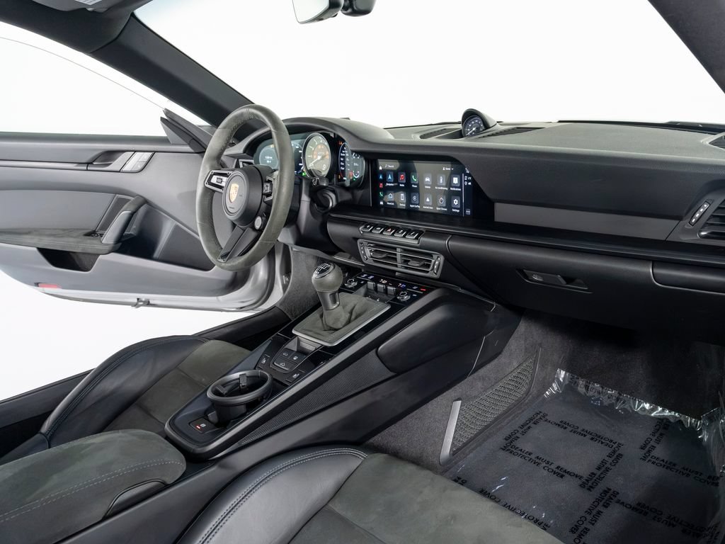 Certified 2022 Porsche 911 Carrera 4 GTS AWD/4WD image 39
