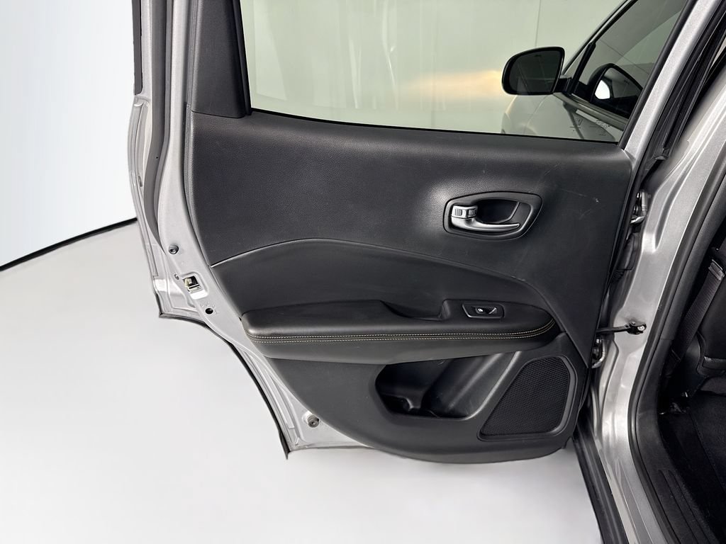 Used 2019 Jeep Compass Limited FWD image 26