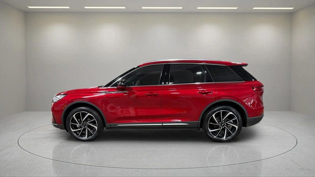 Certified 2023 Lincoln Corsair Reserve w/ Equipment Group 202A image 18