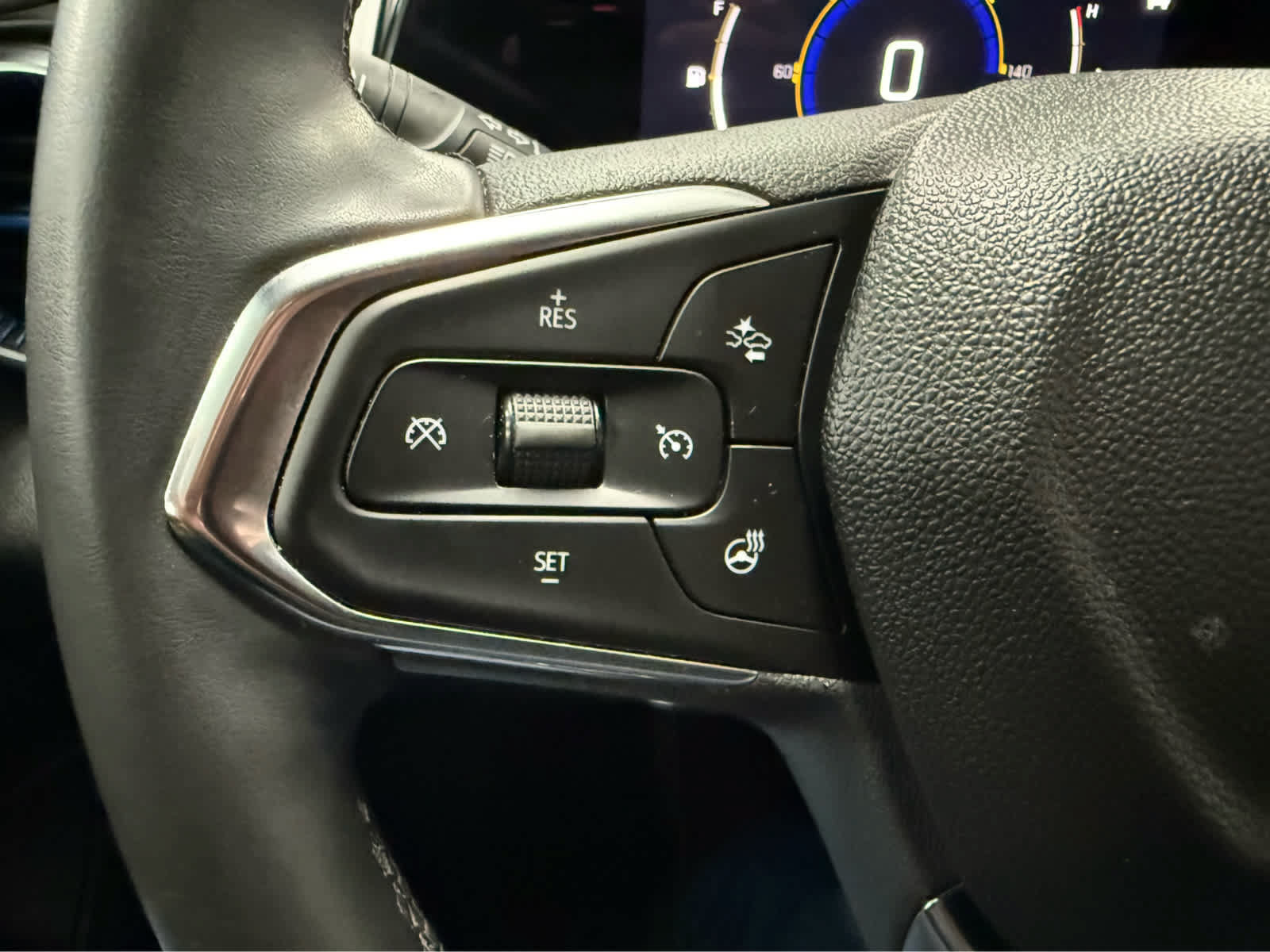 Used 2025 Chevrolet Trax LT w/ Driver Confidence Package FWD image 12