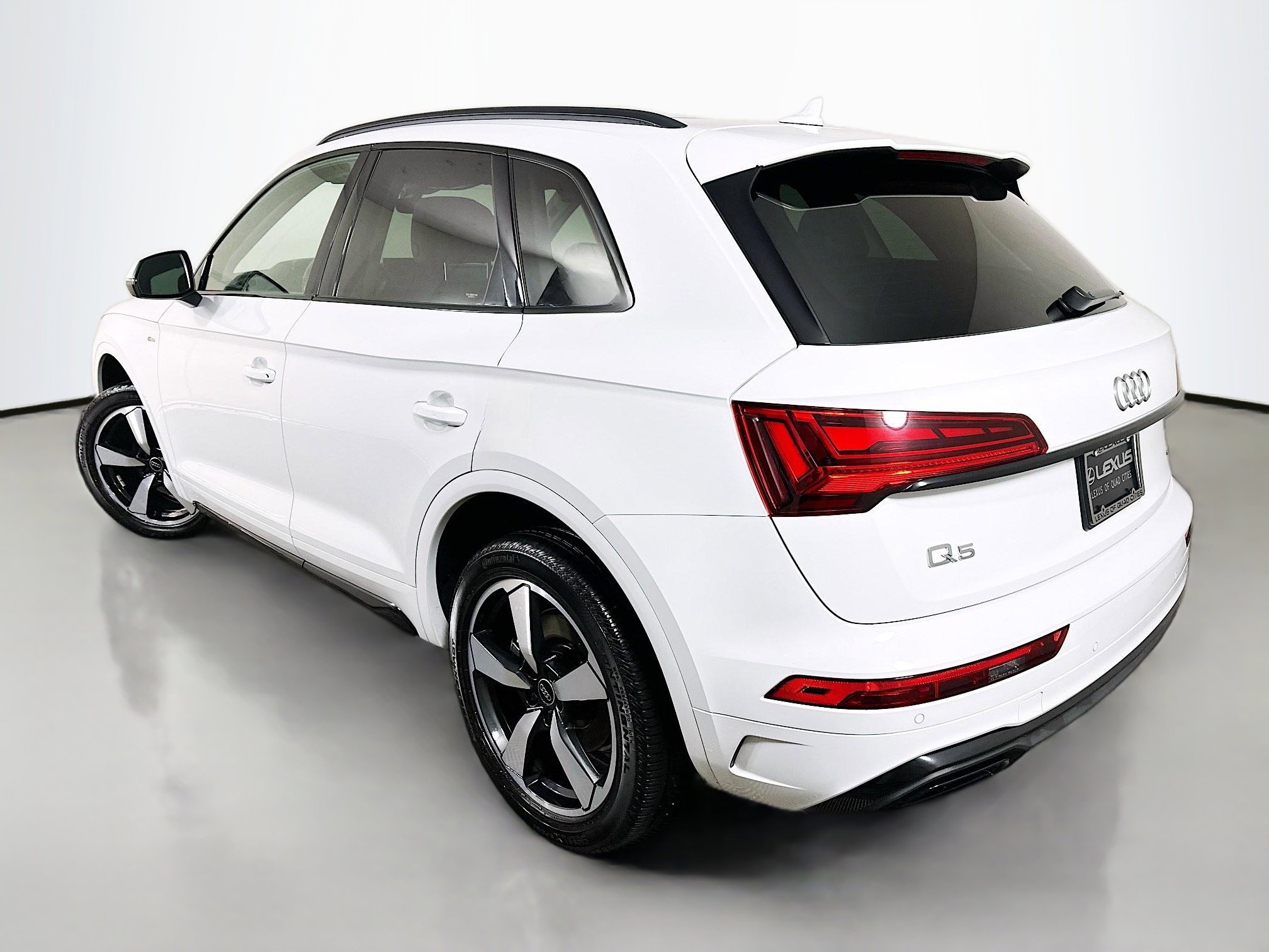 Used 2023 Audi Q5 2.0T Premium Plus w/ Premium Plus Package image 5