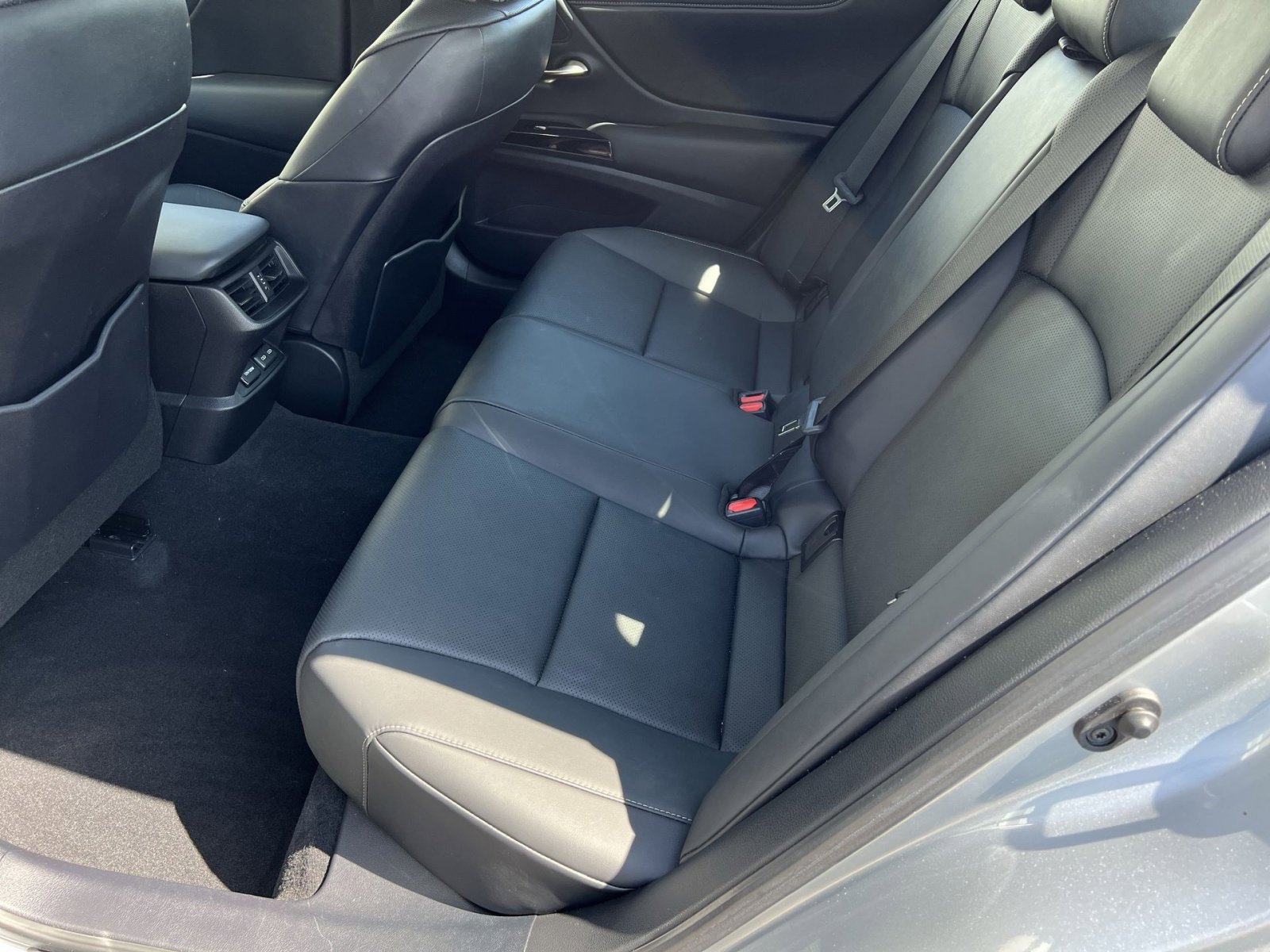 Used 2024 Lexus ES 350 w/ Premium Package image 26