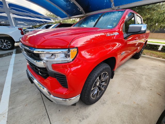 Used 2022 Chevrolet Silverado 1500 LT RWD image 3