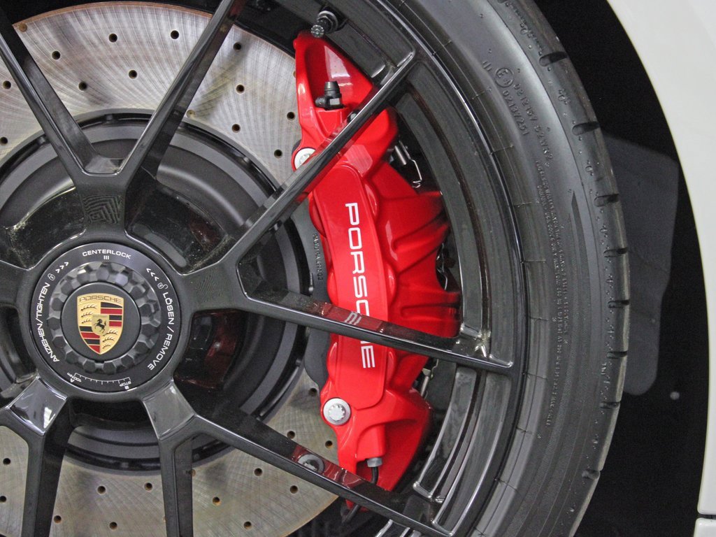 Used 2025 Porsche 911 Carrera 4 GTS image 41