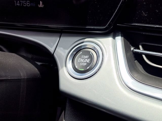 Used 2025 Chevrolet Trax LT w/ Driver Confidence Package FWD image 32