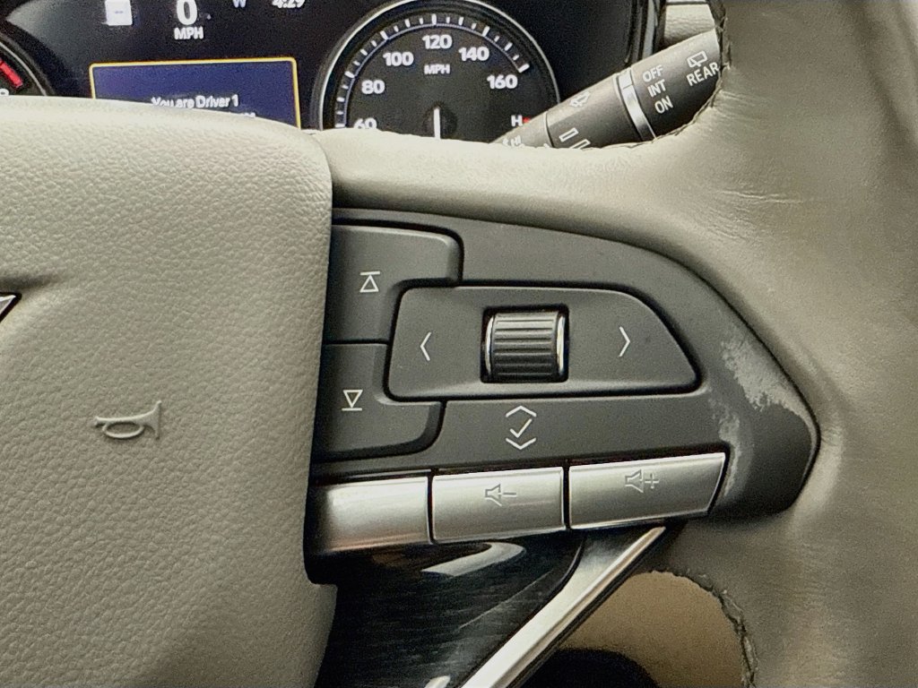 Used 2021 Cadillac XT6 Premium Luxury FWD image 12