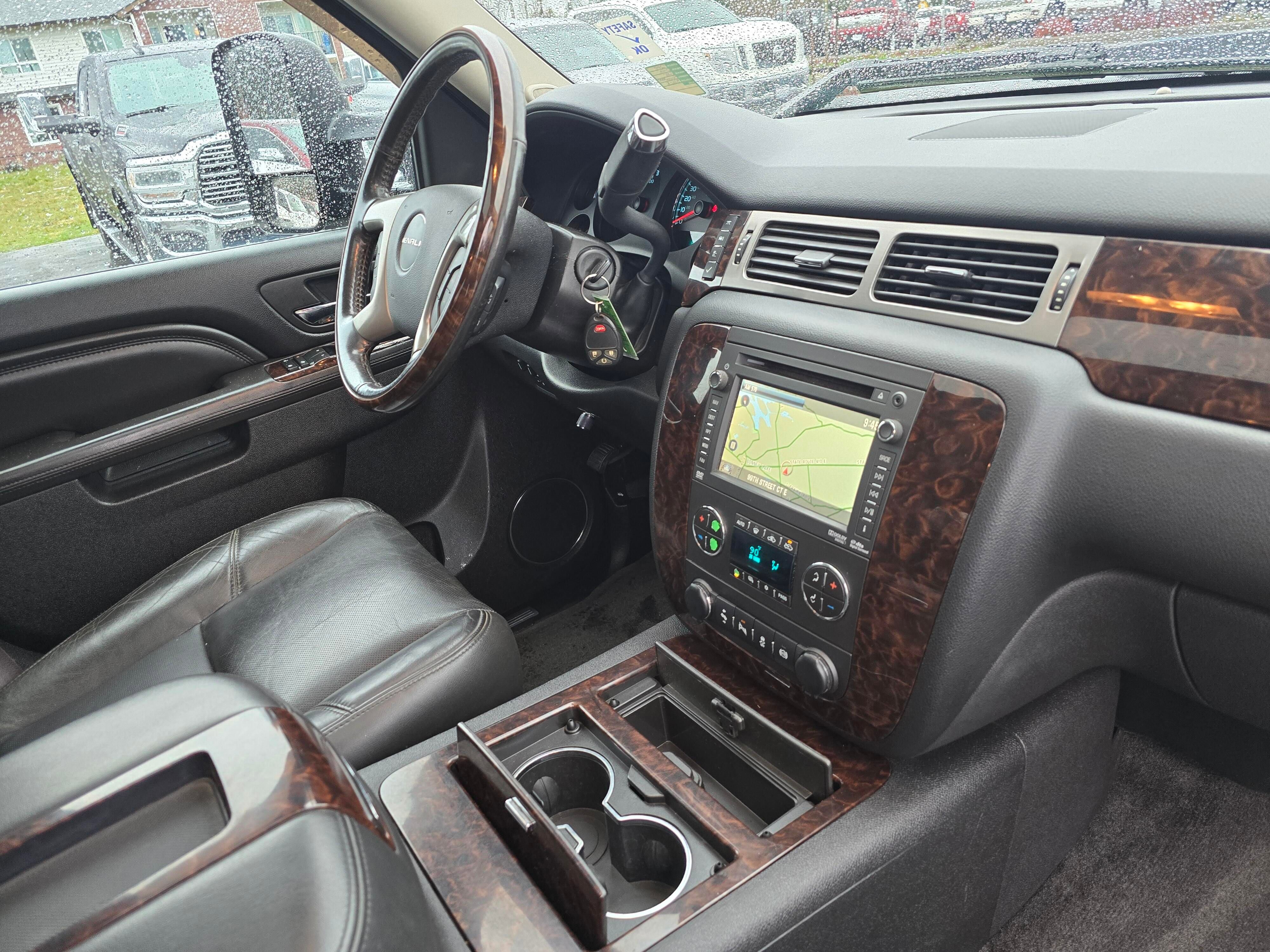Used 2013 GMC Sierra 3500 Denali image 36