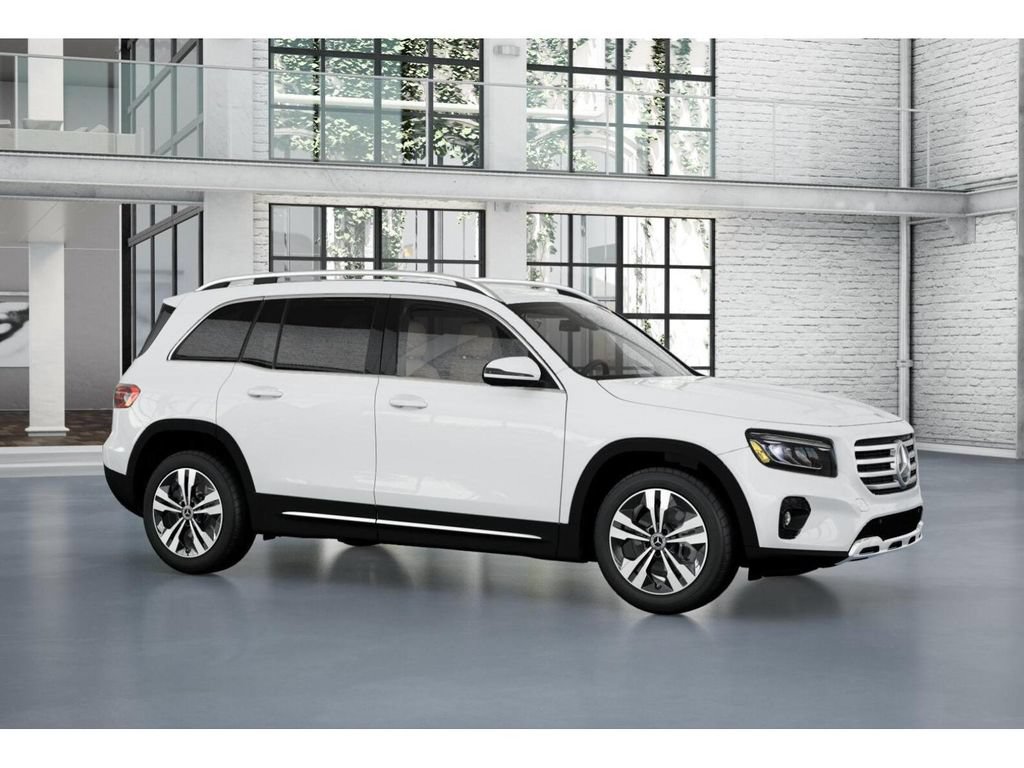 Used 2025 Mercedes-Benz GLB 250 4MATIC image 13