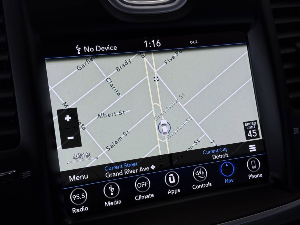 Used 2019 Chrysler 300 Touring L w/ Quick Order Package 22F image 61