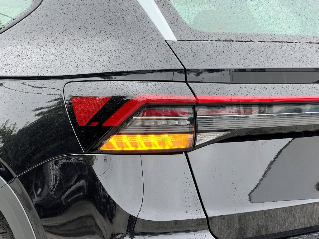 New 2025 Volkswagen Taos S image 6