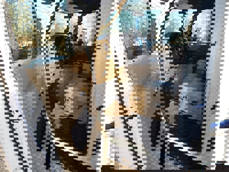 Used 2022 Ford E-450 and Econoline 450 Super Duty w/ Motorhome Prep Package image 17