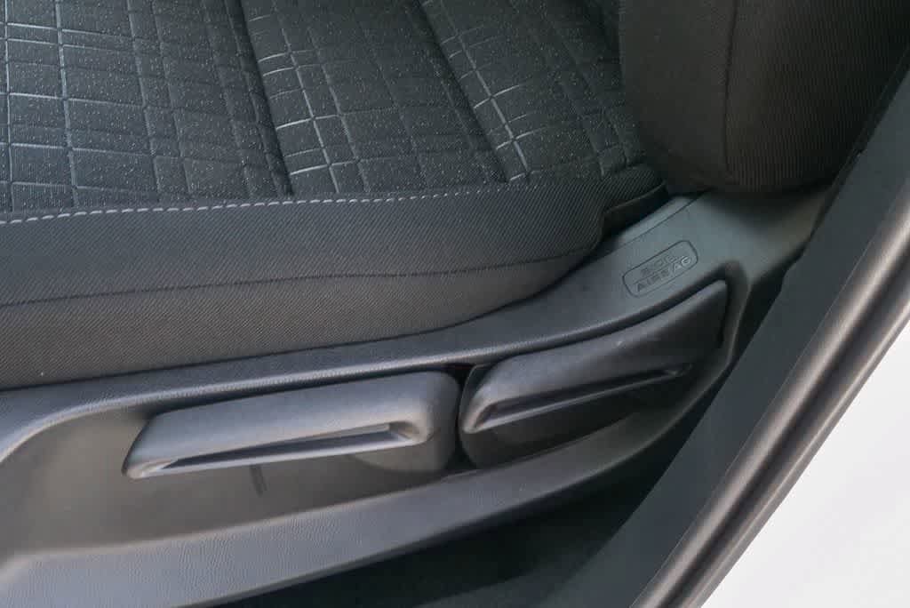 New 2026 Honda HR-V LX image 21