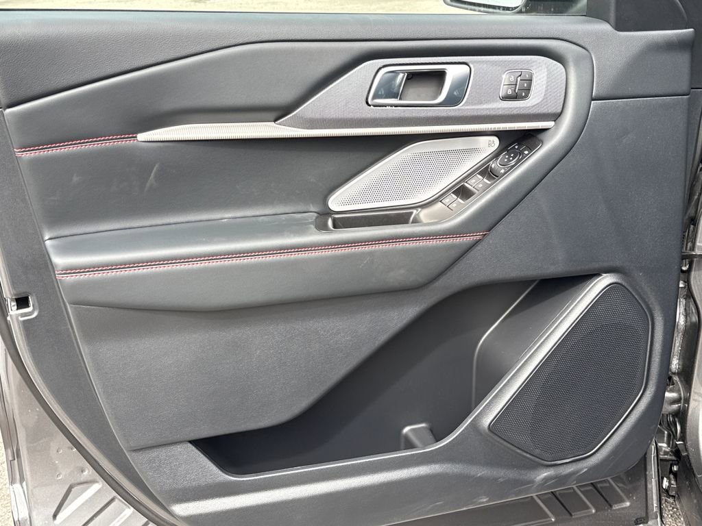 New 2026 Ford Explorer ST image 18